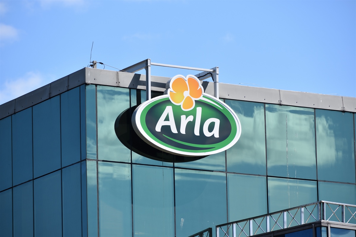 Arla al lavoro per introdurre nuovi tappi a base di fibre per le confezioni di latte